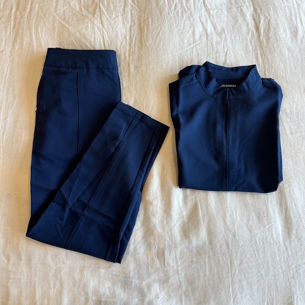 Jaanuu Women's Scrub Set NAVY